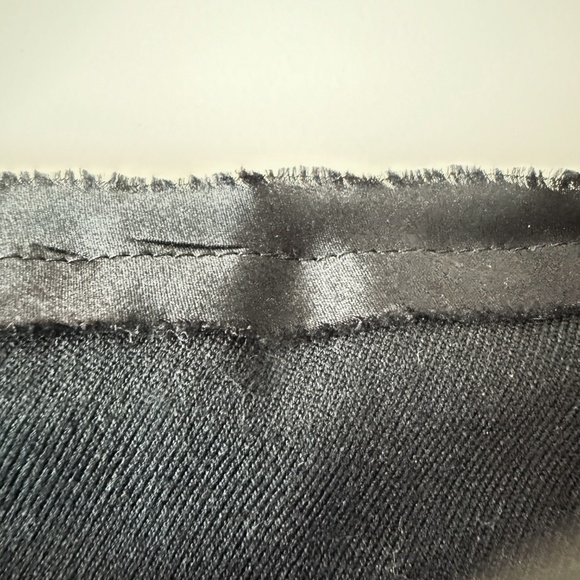 Ruth strapless midi black cocktail dress with black distressed silk trim. Size 4 - Picture 4 of 8